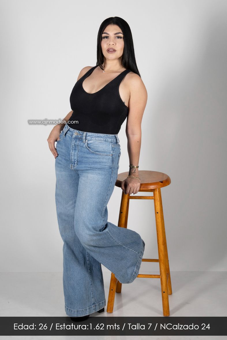 Vanelly - Edecán y modelo Agencia AJ modelos Chihuahua